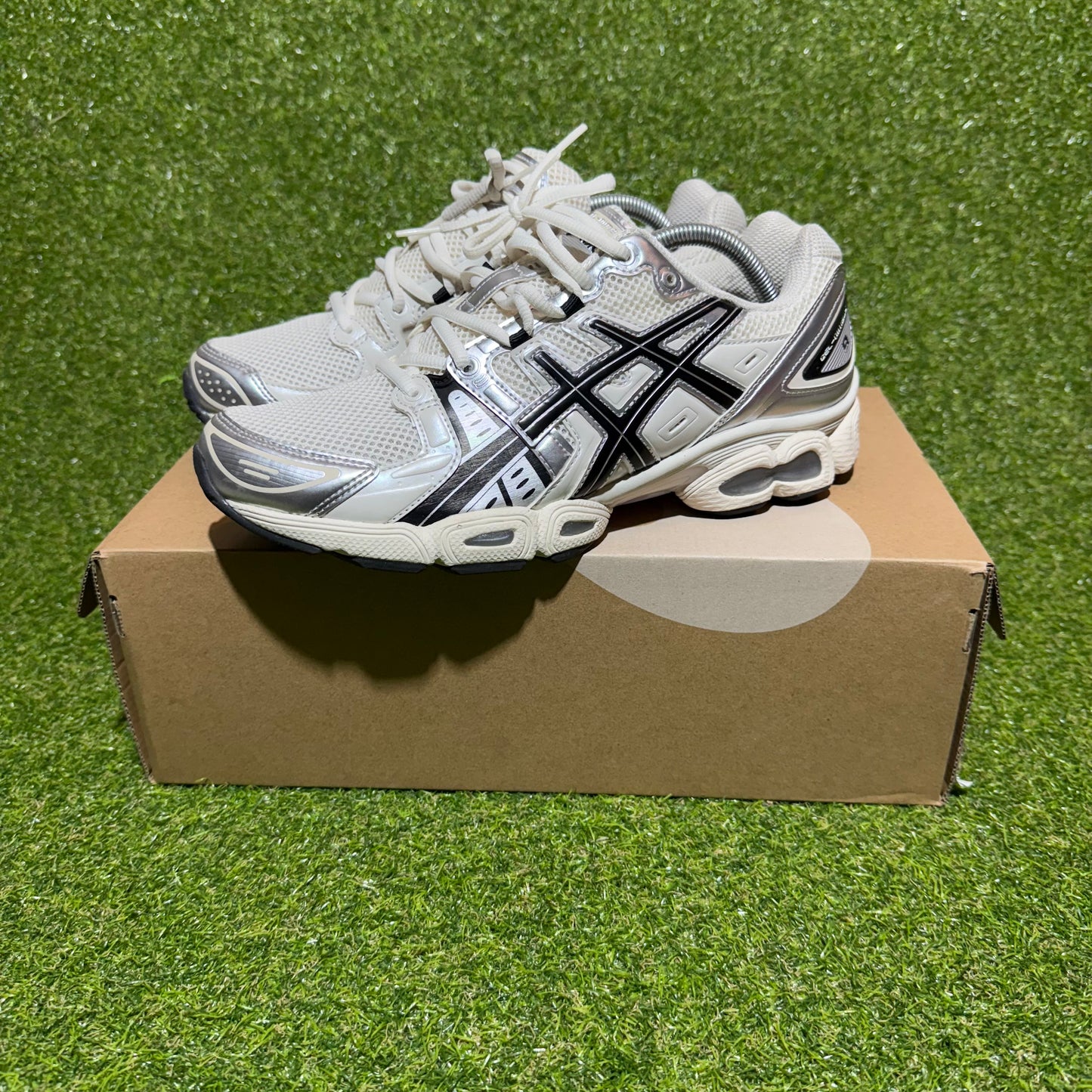 ASICS GEL-NIMBUS 9 “Cream Black” Size 10 US