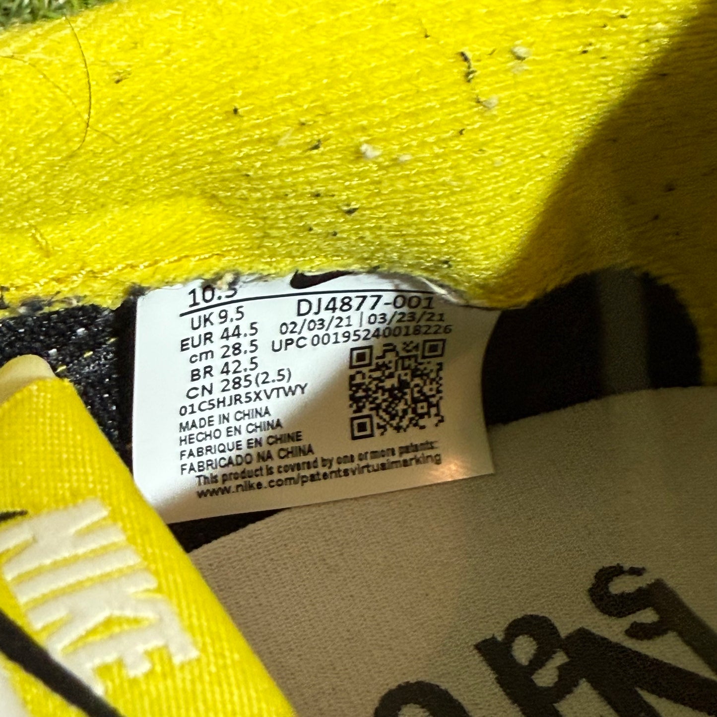 Nike x Undercover Sacai “Bright Citron” Size US 10.5