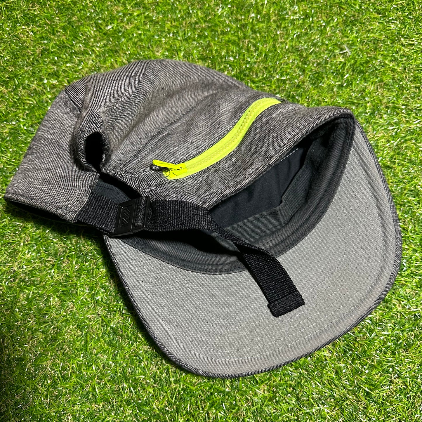 Nike Tech Fleece Neon Five Panel Cap