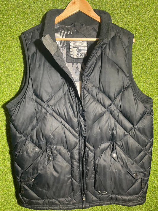 VINTAGE OAKLEY PUFFER VEST SIZE XL