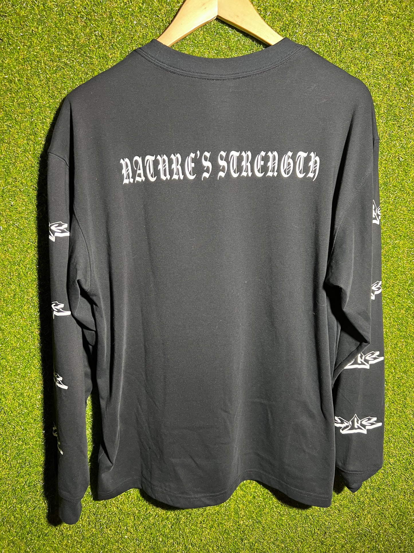 Nike ACG Long Sleeve Shirt “Nature’s Strength” Long Sleeve Size Large