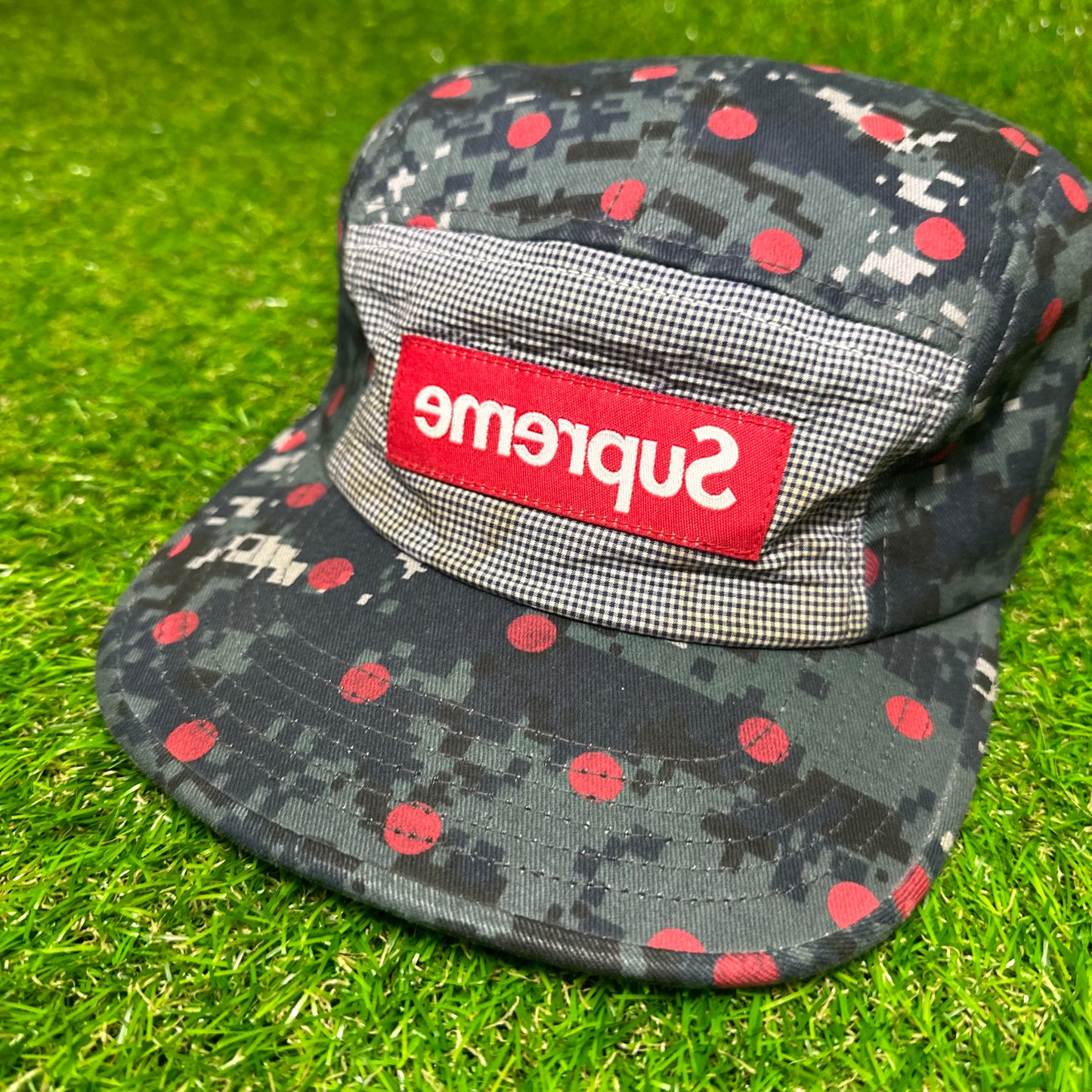 Supreme x CDG Digi Camo Camp Camp