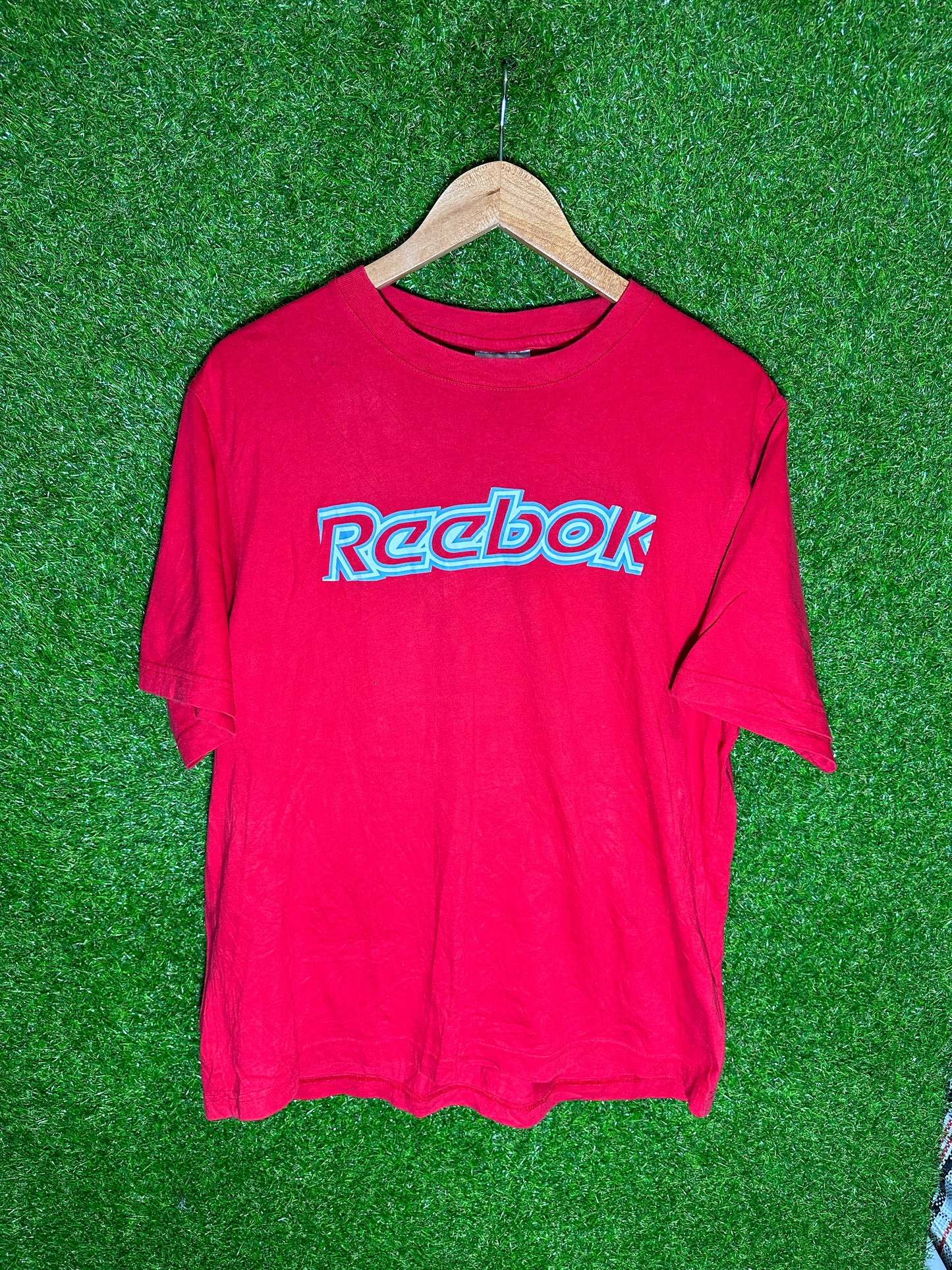 Vintage Sz M Reebok Spellout Red Tee